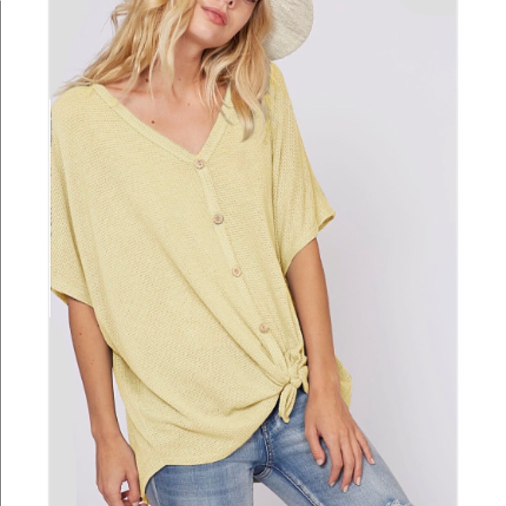 NWT Fantastic Fawn Thermal Button Down Yellow